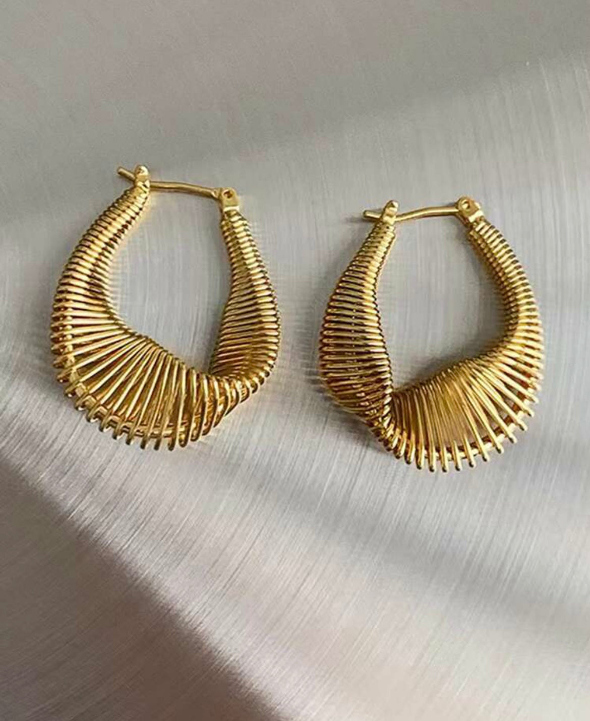 The Twisted earrings