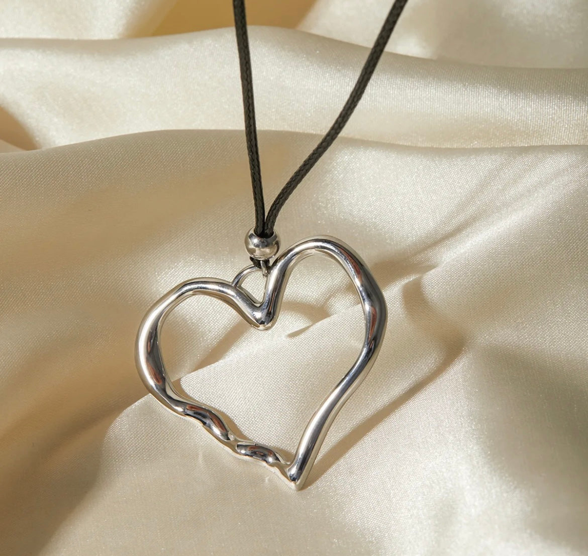 My Melting Heart necklace