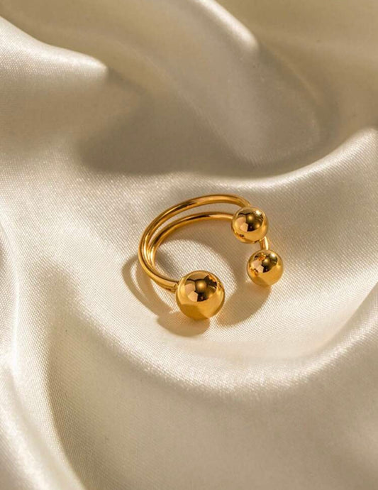 One size triple beaded ring