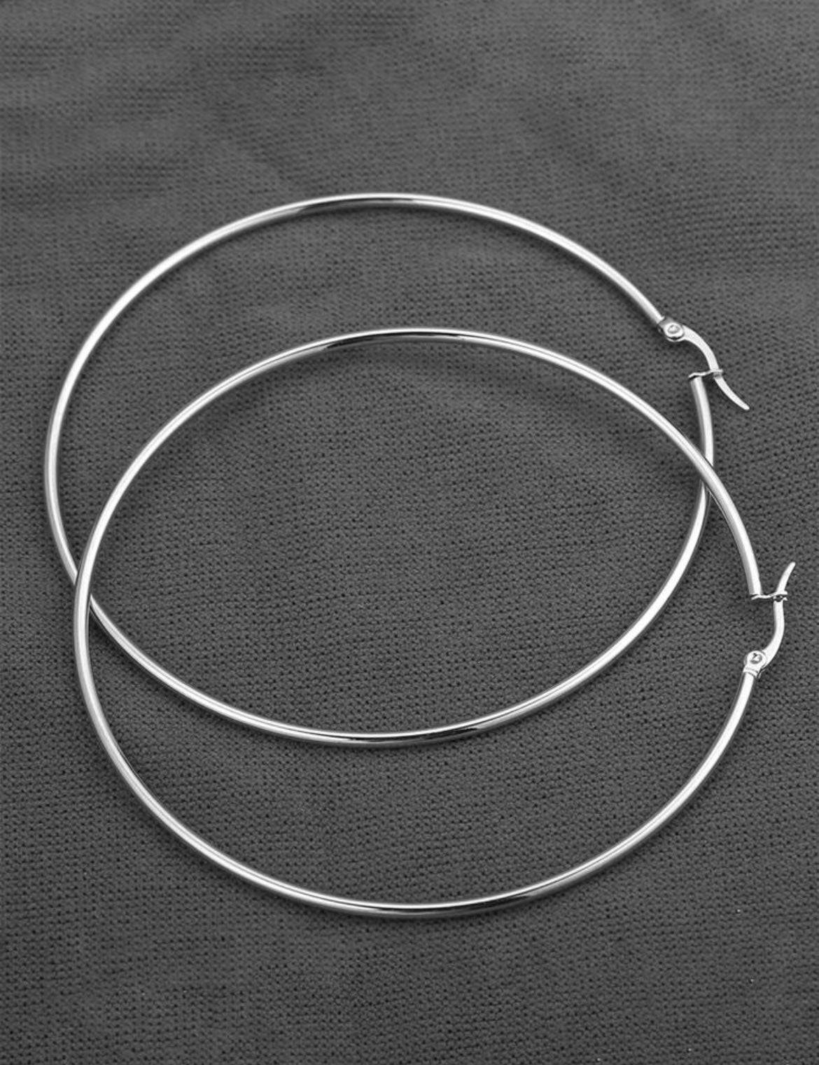 The Skinny hoops