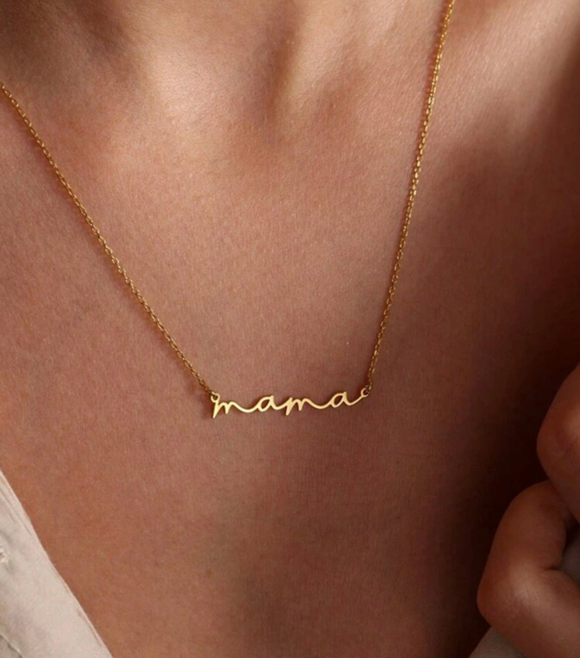 Mama necklace
