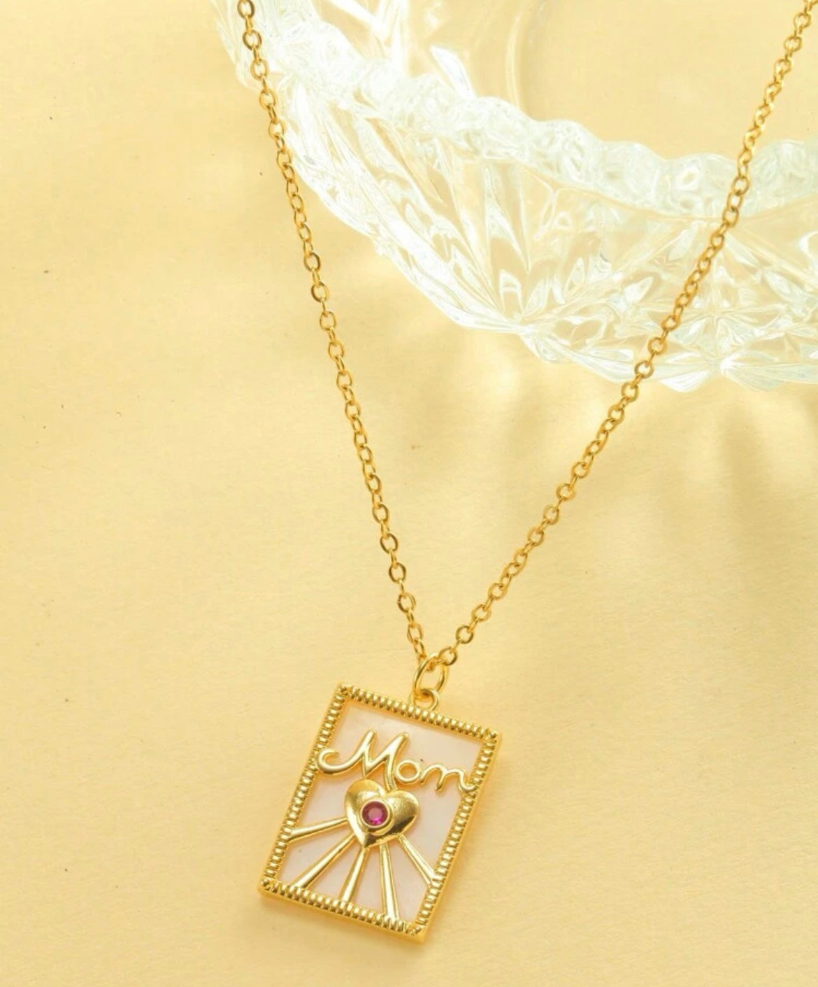 The Spreaded Heart necklace