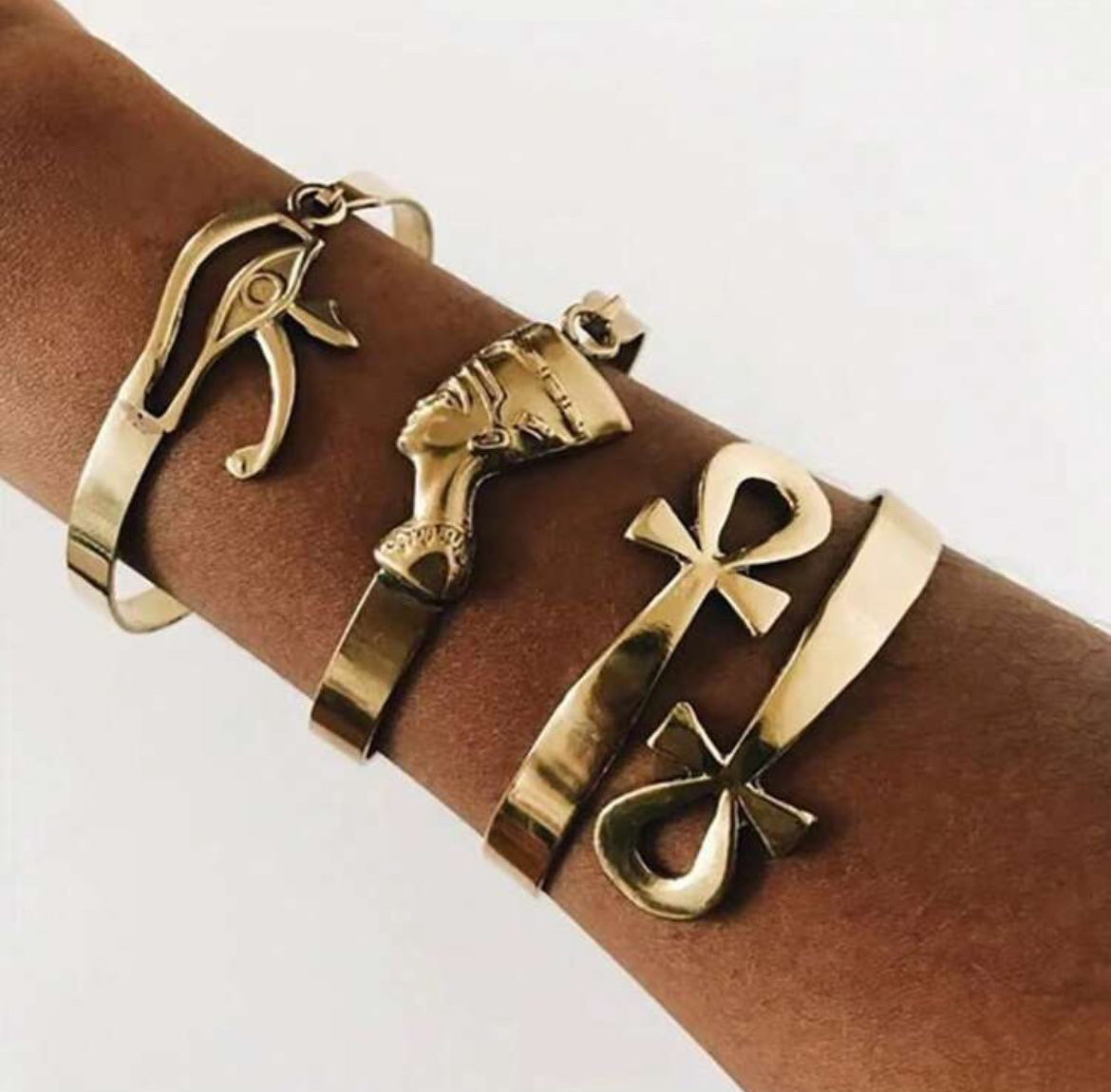 Nefertiti Bangle
