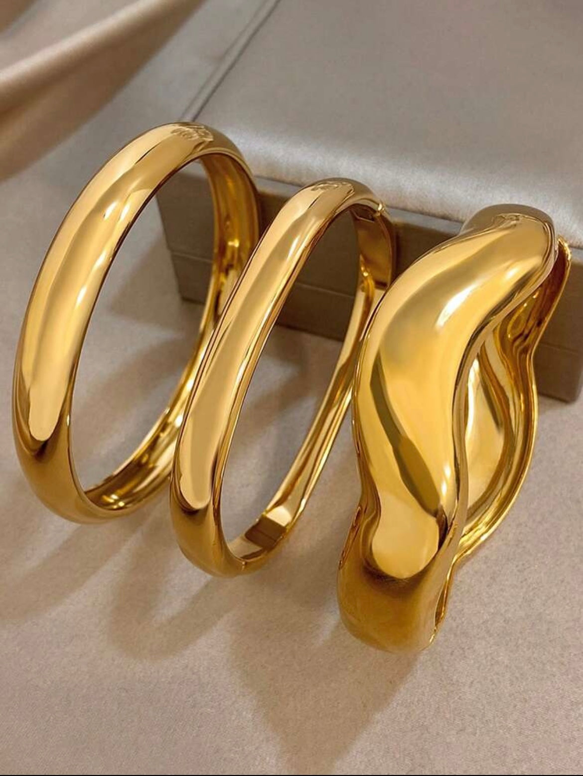 The Sculpt Bangle