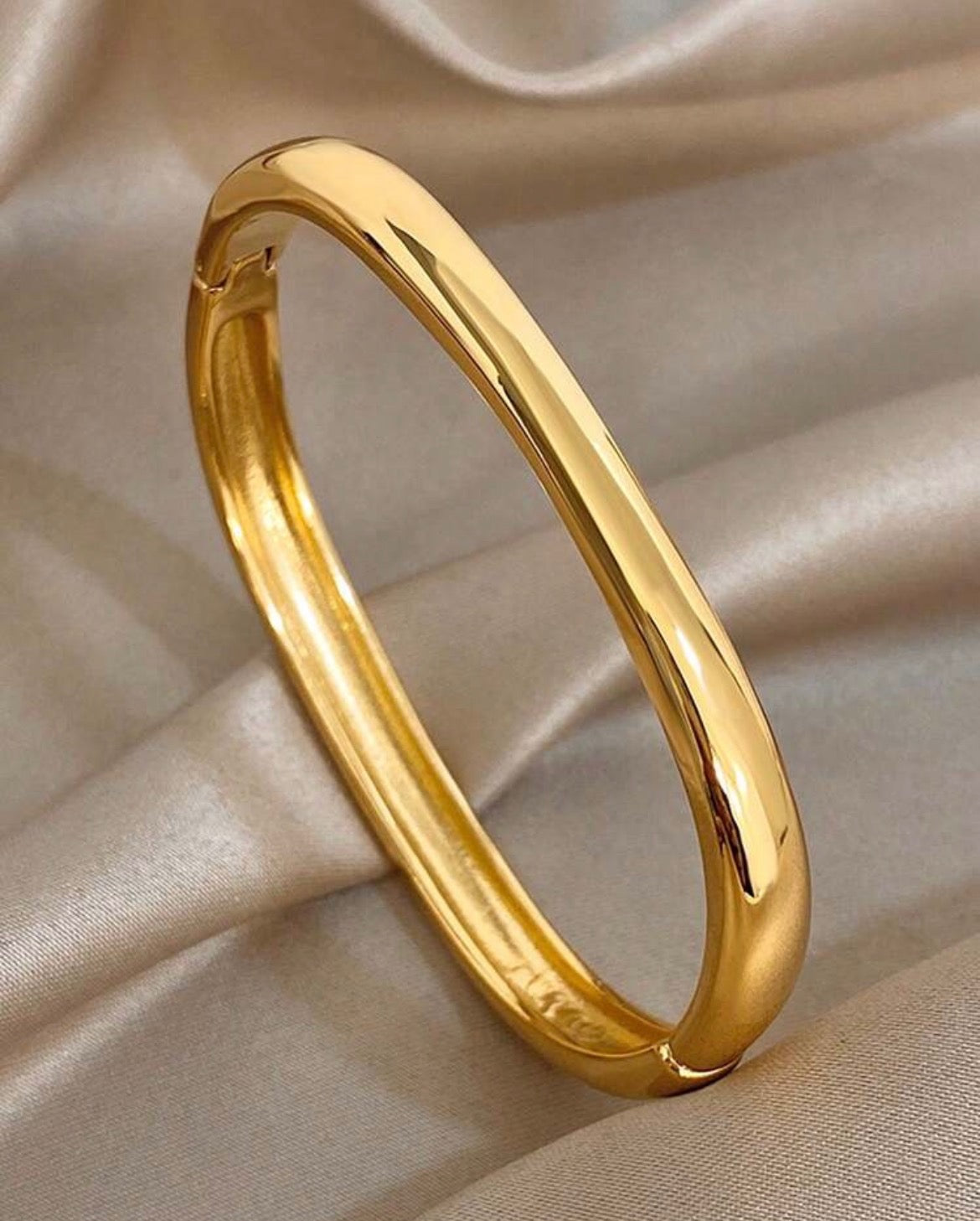 The Sculpt Bangle